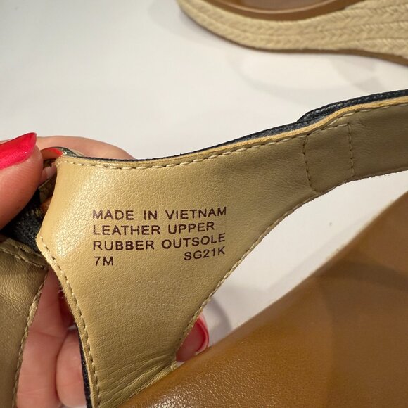 Michael Kors Laney Saffiano Leather Espadrille Wedge Sandal, Black Size 7M - Picture 6 of 9